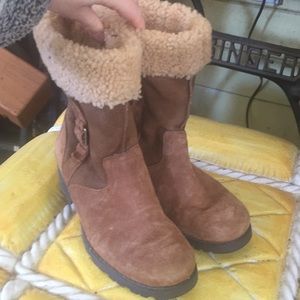 Ugg Brown Suede boots